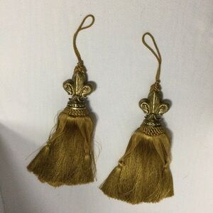 curtain tiebacks unbraided  set of two vintage 1970’s gold color‎ never used